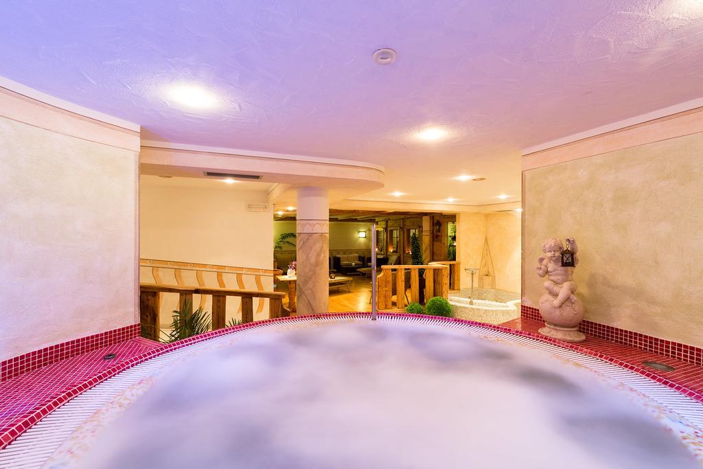 Hotel Bel Sit Corvara In Badia Kültér fotó