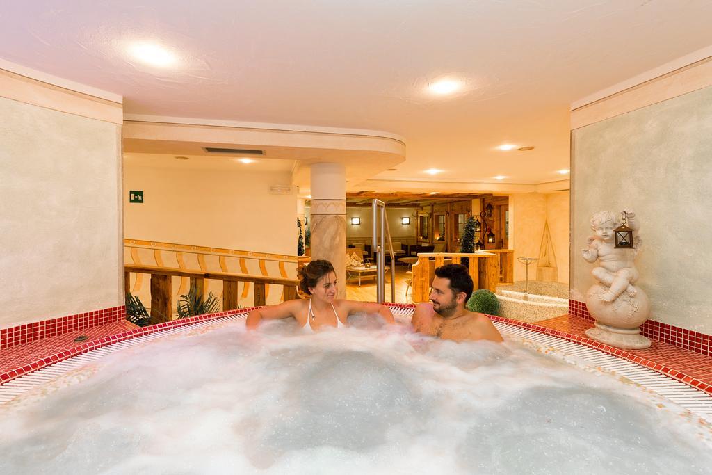 Hotel Bel Sit Corvara In Badia Kültér fotó