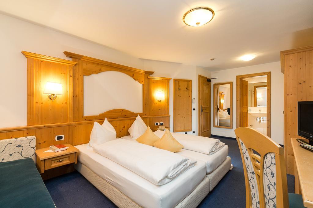 Hotel Bel Sit Corvara In Badia Kültér fotó