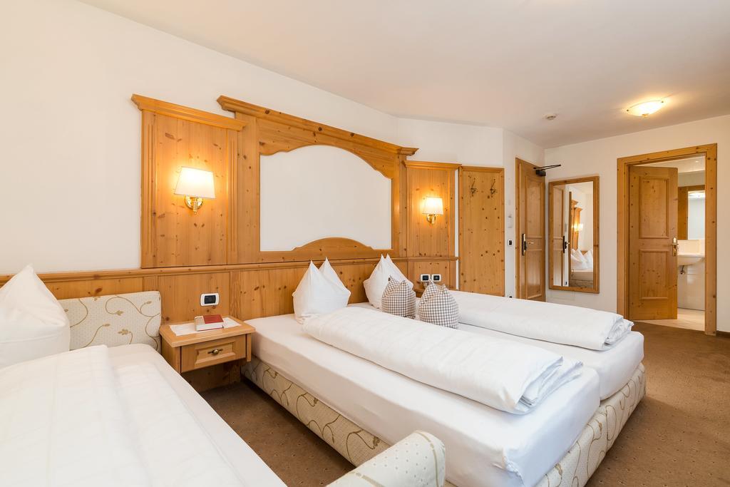 Hotel Bel Sit Corvara In Badia Kültér fotó