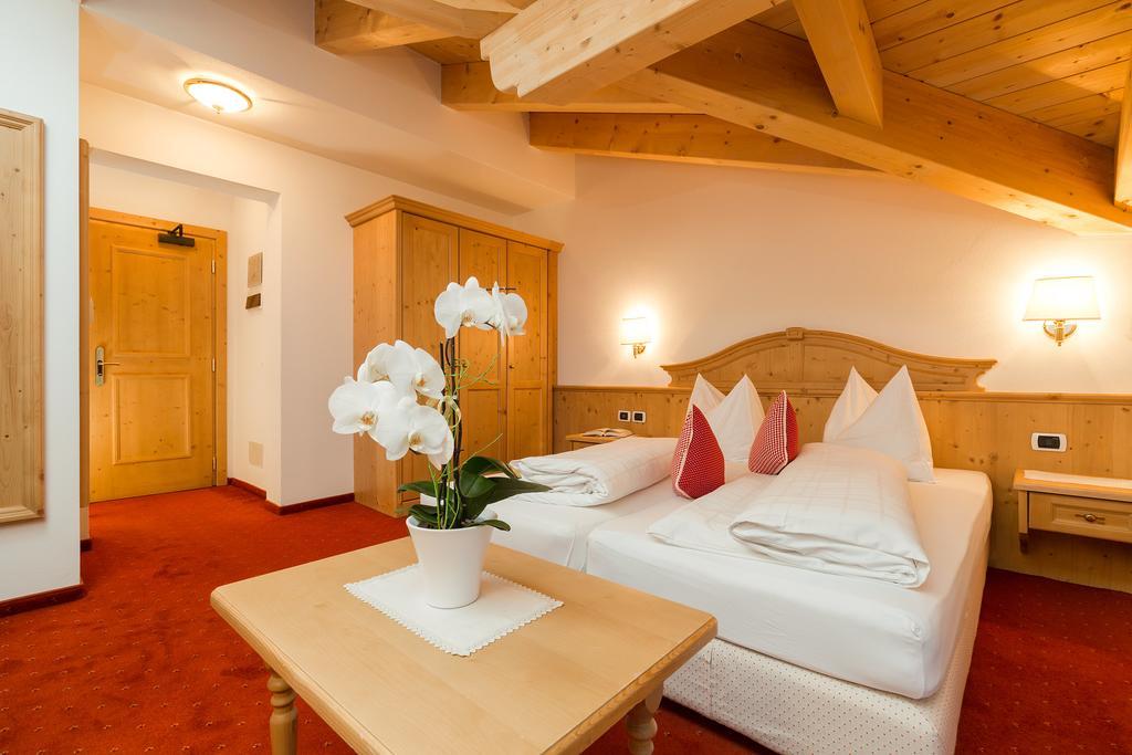 Hotel Bel Sit Corvara In Badia Kültér fotó