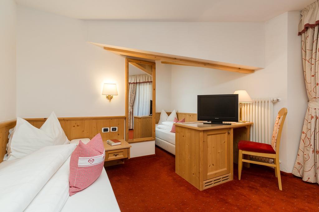 Hotel Bel Sit Corvara In Badia Kültér fotó